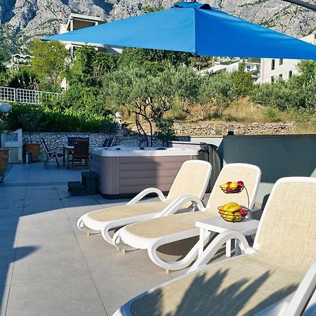 1 Bedroom Stunning Apartment In Makarska Exterior foto
